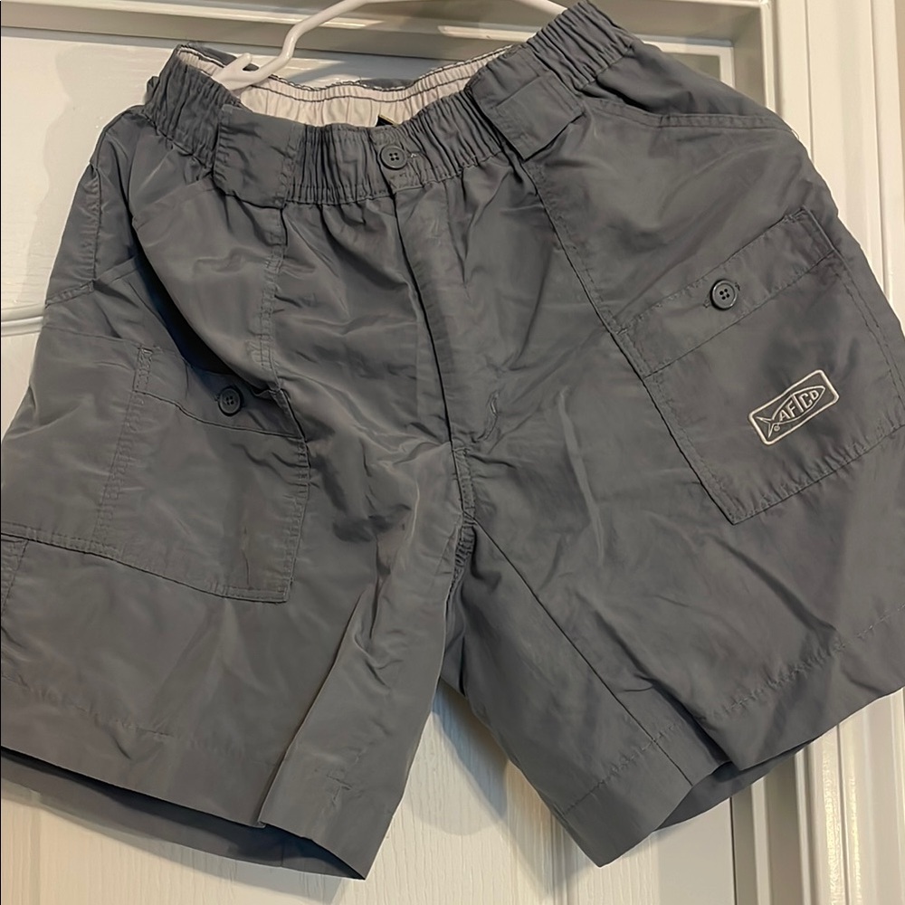 AFTCO Men's Gray Shorts